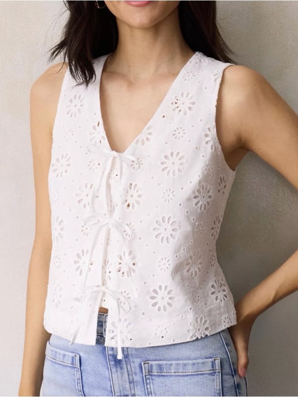 LC Lauren Conrad White Eyelet Neckline Vest Top